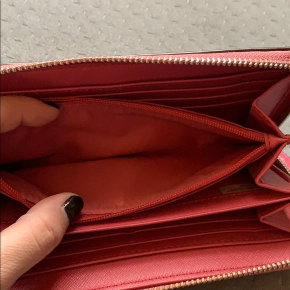 Matching Coach purse and wallet - Picture 9 of 10